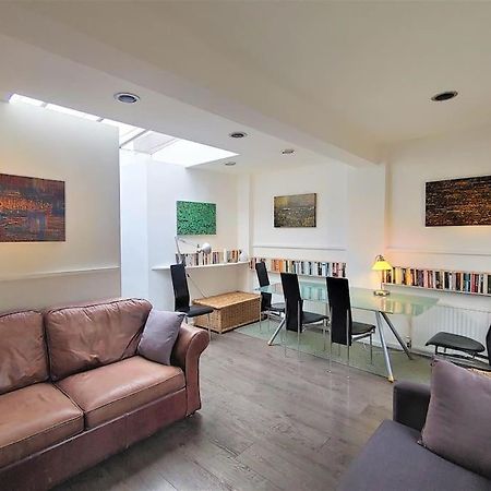 Stylish Apartment Near Carnaby Street, Sleeps 4. London Exterior foto