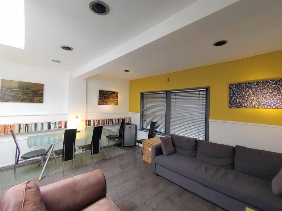 Stylish Apartment Near Carnaby Street, Sleeps 4. London Exterior foto