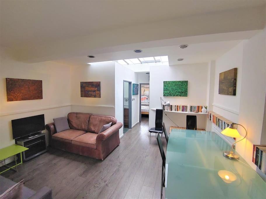 Stylish Apartment Near Carnaby Street, Sleeps 4. London Exterior foto